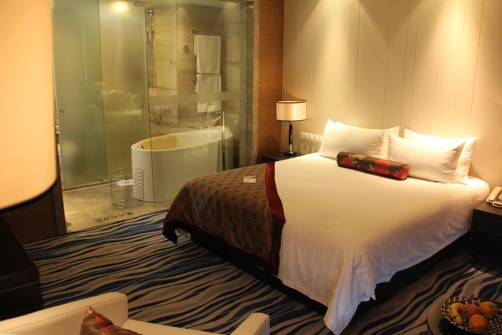 Brigh Radiance Hotel Yantai Exterior photo