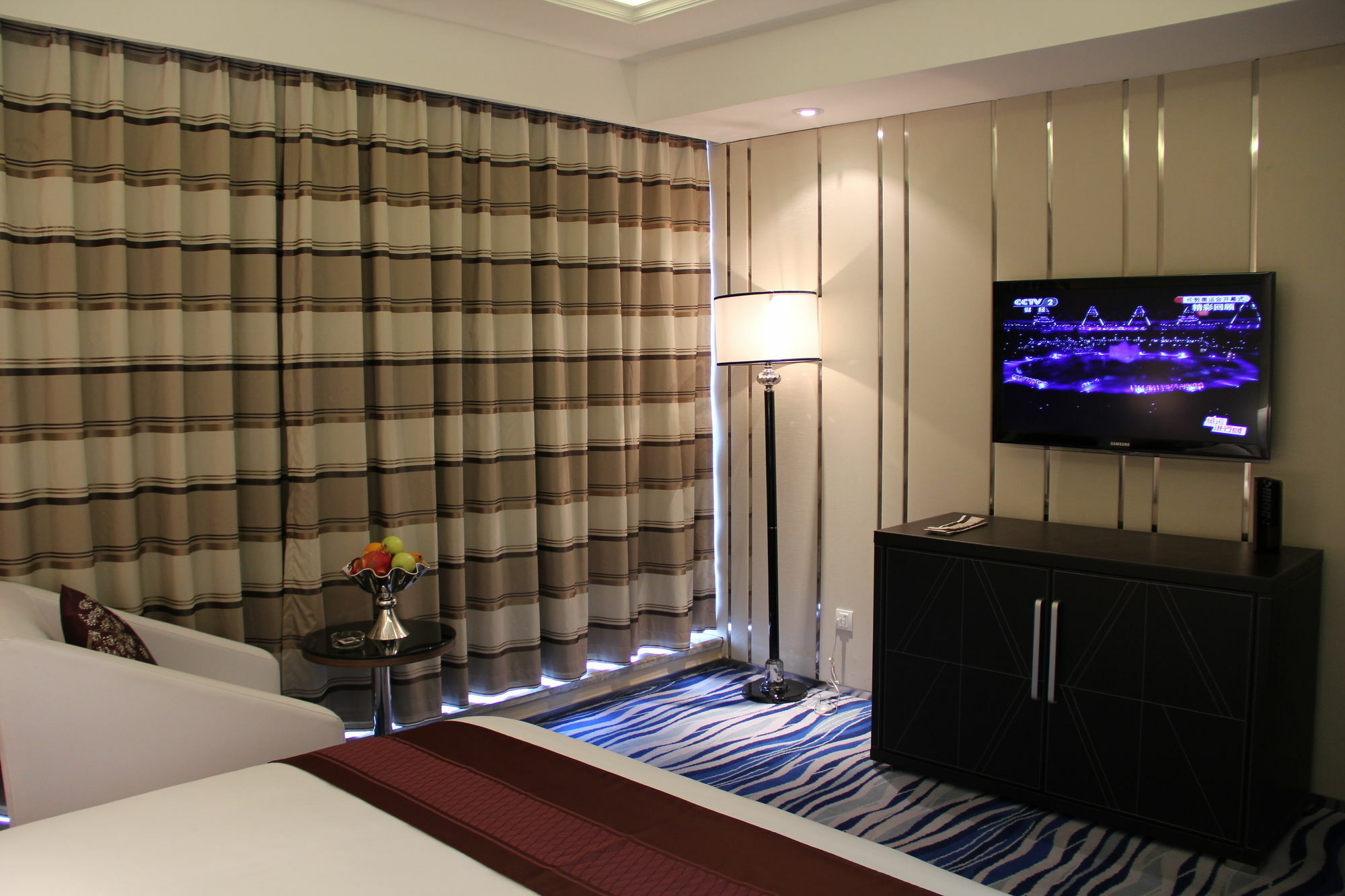 Brigh Radiance Hotel Yantai Exterior photo